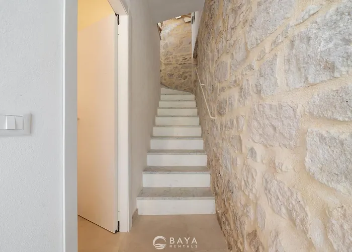 Ca' Rouge - Modern & Bright 3br Boutique Retreat In The Heart Of كارلوفورتي