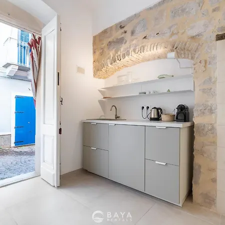 Nyaraló Ca' Rouge - Modern & Bright 3br Boutique Retreat In The Heart Of *