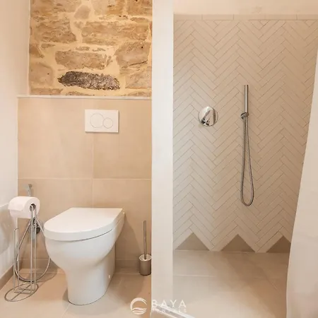 Dom wakacyjny Ca' Rouge - Modern & Bright 3br Boutique Retreat In The Heart Of