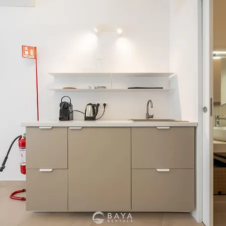 Ca' Rouge - Modern & Bright 3br Boutique Retreat In The Heart Of *