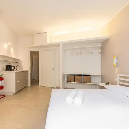 Ca' Rouge - Modern & Bright 3br Boutique Retreat In The Heart Of Carloforte (Isola di San Pietro)