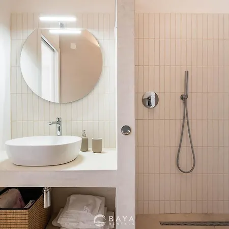 Ca' Rouge - Modern & Bright 3br Boutique Retreat In The Heart Of *