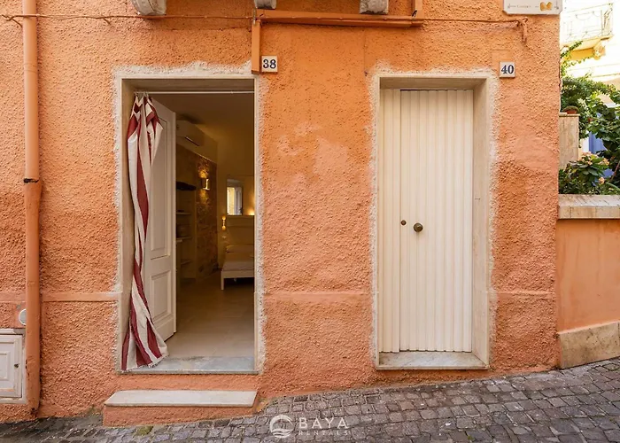 Ca' Rouge - Modern & Bright 3br Boutique Retreat In The Heart Of Сasa de vacaciones