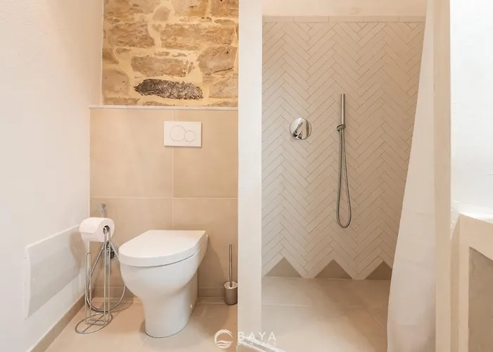 Nyaraló Ca' Rouge - Modern & Bright 3br Boutique Retreat In The Heart Of